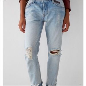 ♡ levi's 501 ct light wash distressed